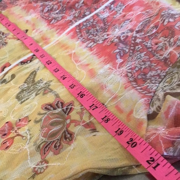 Vine Street, sheer, lightweight, hoodie style, zippered front topper. - Picture 7 of 9